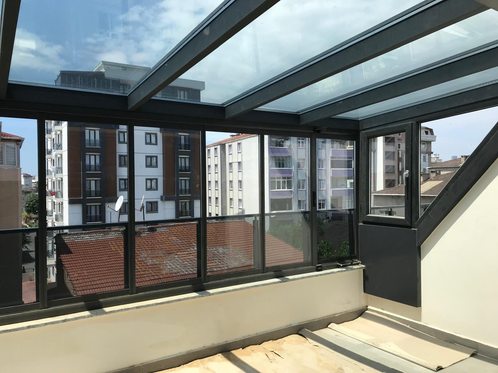 Kış Bahçesi Ve Giyotin 49